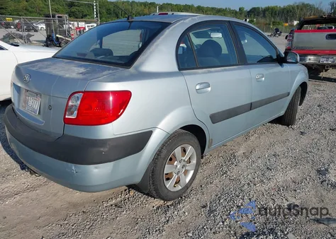 2006 Kia Rio Lx z USA, uszkodzony, nr VIN KNADE123166066155